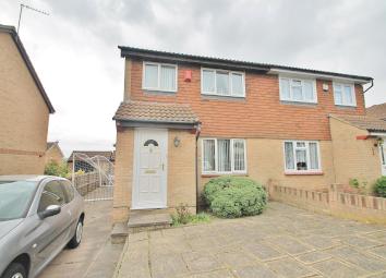 Semi-detached house For Sale in Gravesend