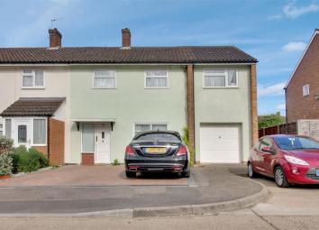 End terrace house For Sale in Harlow