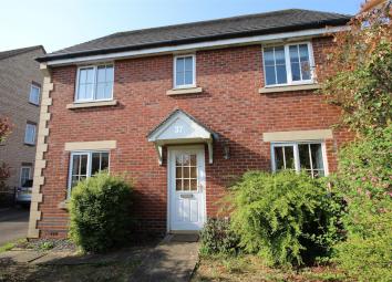 Detached house To Rent in Bicester