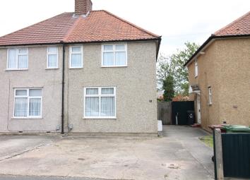 Semi-detached house For Sale in Dagenham