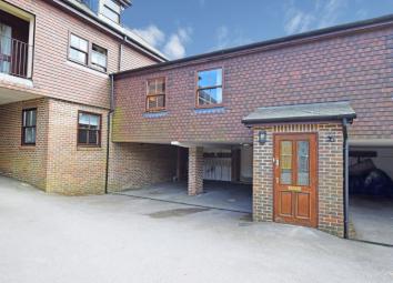 Flat For Sale in Crowborough