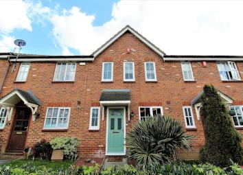 Terraced house For Sale in Grays