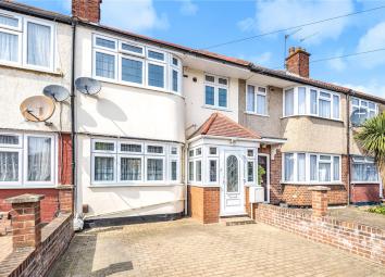 Terraced house For Sale in Harrow
