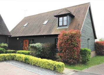 Detached house For Sale in West Byfleet