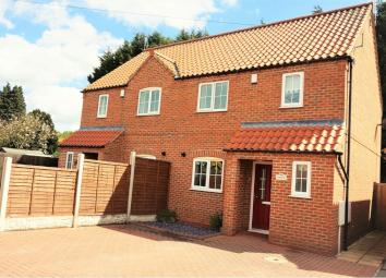 Semi-detached house For Sale in Newark