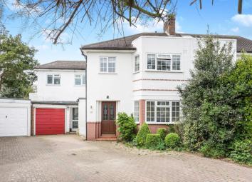 Semi-detached house For Sale in Worthing