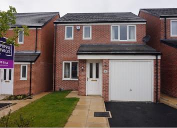 Detached house For Sale in Heywood