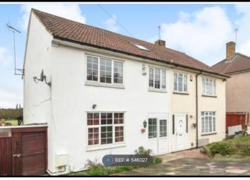 Semi-detached house To Rent in Orpington