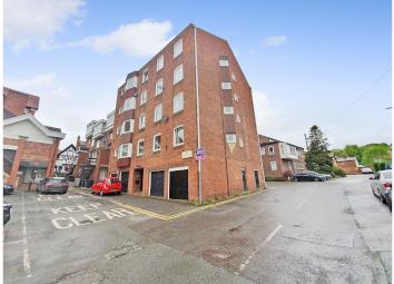 Flat For Sale in Knutsford