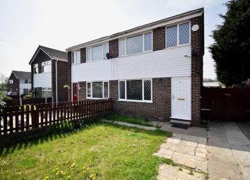 Semi-detached house For Sale in Dewsbury