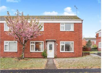 End terrace house For Sale in Worksop