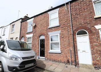 Terraced house For Sale in Macclesfield