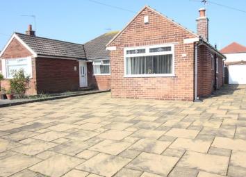 Semi-detached bungalow For Sale in Thornton-Cleveleys