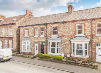 Terraced house For Sale in Malton