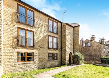 Flat For Sale in Bingley