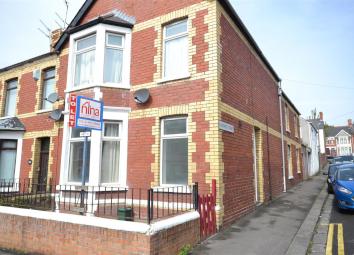 Flat To Rent in Barry