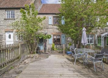 Cottage For Sale in Bristol