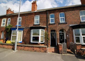 Terraced house For Sale in Retford