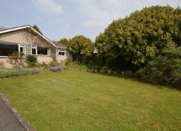 Detached bungalow For Sale in Weston-super-Mare