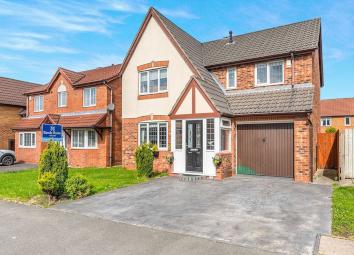 Detached house For Sale in Prescot