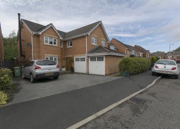 Detached house For Sale in Winsford