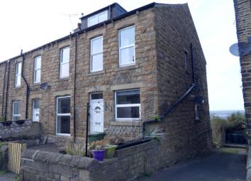 End terrace house For Sale in Batley