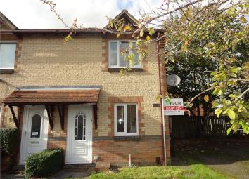 End terrace house To Rent in Swindon