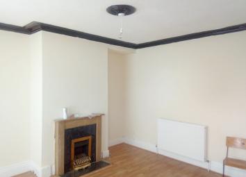 End terrace house To Rent in Bradford