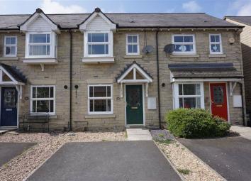 Town house To Rent in Halifax