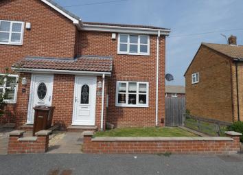 End terrace house For Sale in Castleford