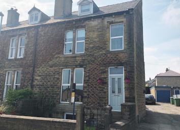 End terrace house For Sale in Holmfirth