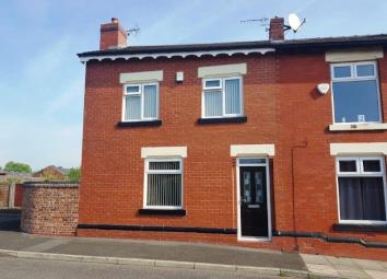 End terrace house For Sale in Heywood