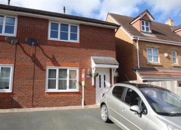Semi-detached house For Sale in Oswestry