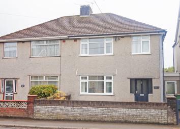 Semi-detached house For Sale in Treharris