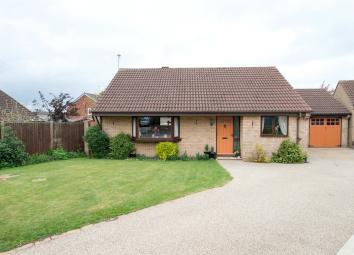 Detached bungalow For Sale in Goole
