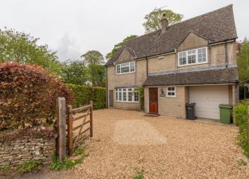 Detached house To Rent in Tetbury