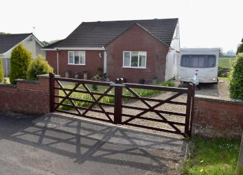 Detached bungalow For Sale in Radstock