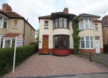 Semi-detached house For Sale in Hinckley