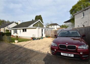 Detached bungalow For Sale in Glasgow