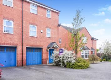 Town house For Sale in Prescot
