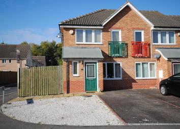 Town house For Sale in Chesterfield