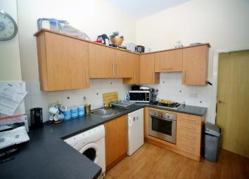 Flat To Rent in Glossop