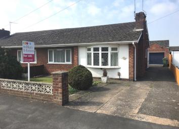 Semi-detached bungalow For Sale in Scunthorpe