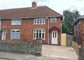 Semi-detached house To Rent in Walsall