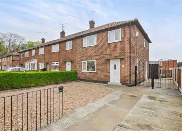 End terrace house For Sale in Knottingley