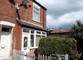 End terrace house To Rent in Hull