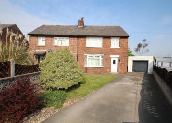 Semi-detached house For Sale in Knottingley