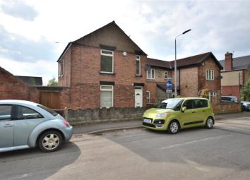 Detached house For Sale in Brigg