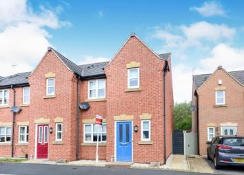 Terraced house For Sale in Mansfield
