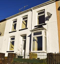 Terraced house To Rent in Treorchy
